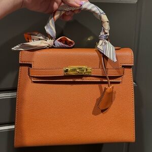 Top Handle tote lock and key